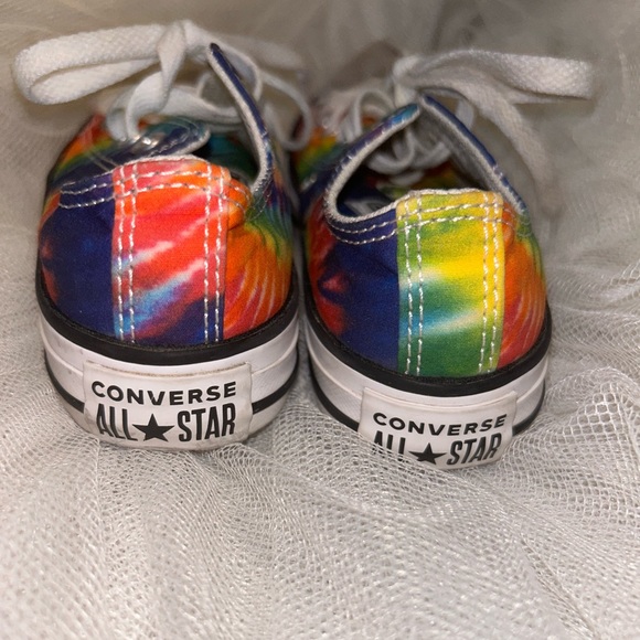 Tie-dyed converse - Picture 4 of 5
